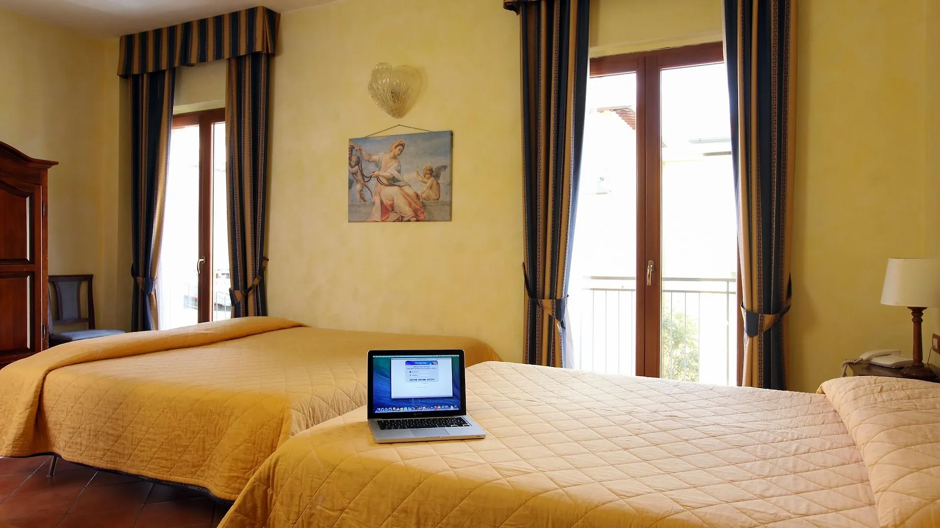 Hotel Bologna Florence