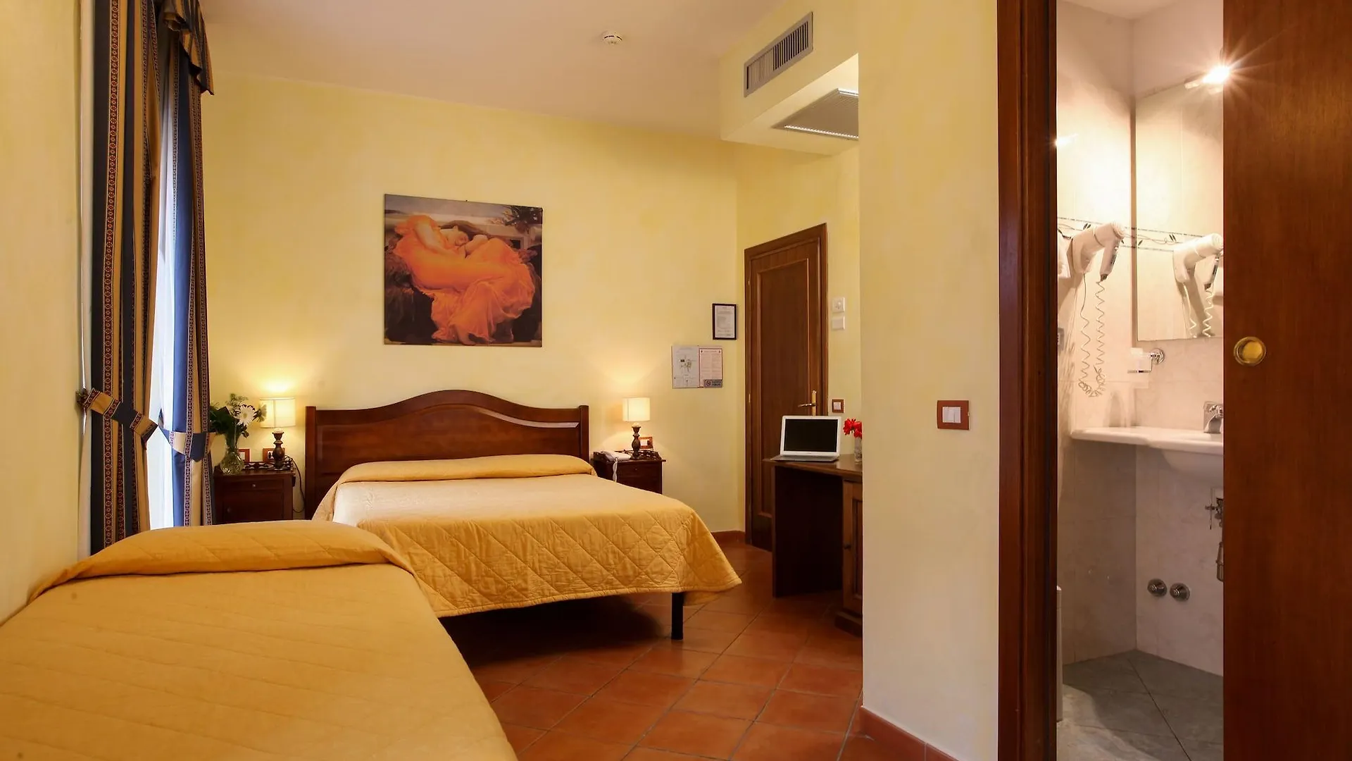 Hotel Bologna Florence Italy