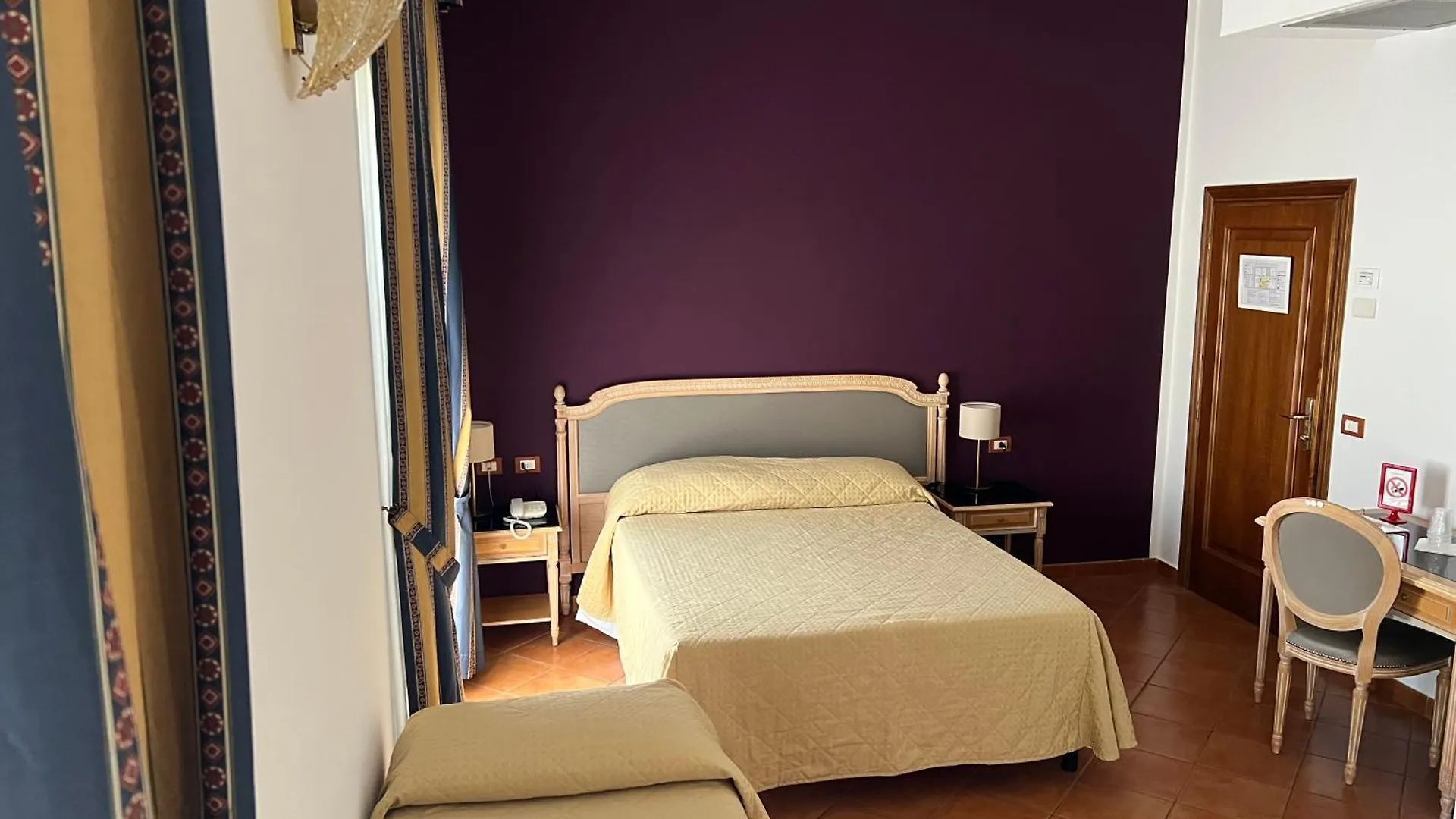 Hotel Bologna Florence Italy